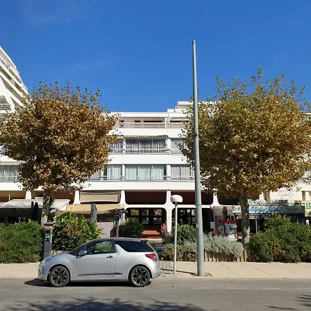 Superbe Studio Entierement Refait A Neuf * La Grande-Motte